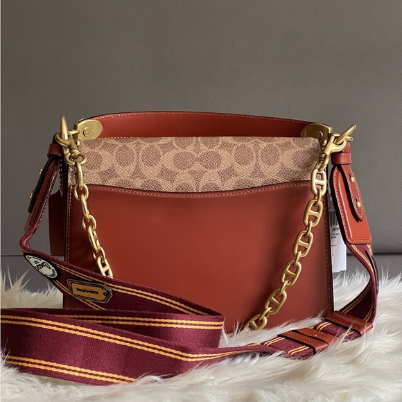 💰SOLD - C6837 - Coach Beat Shoulder Bag in Signature Canvas with Patches - Picture 11 of 15